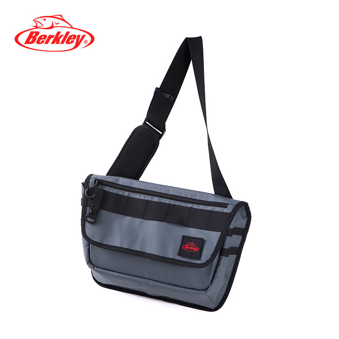 バークレイ メッセンジャーバッグ Berkley Messenger Bag - 【バス
